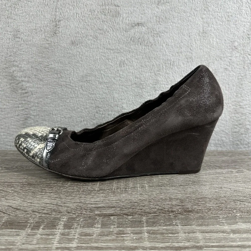 AGL Attilio Giusti Leombruni Wedge Heels Women's 9.5 Brown Suede Reptile Cap Toe